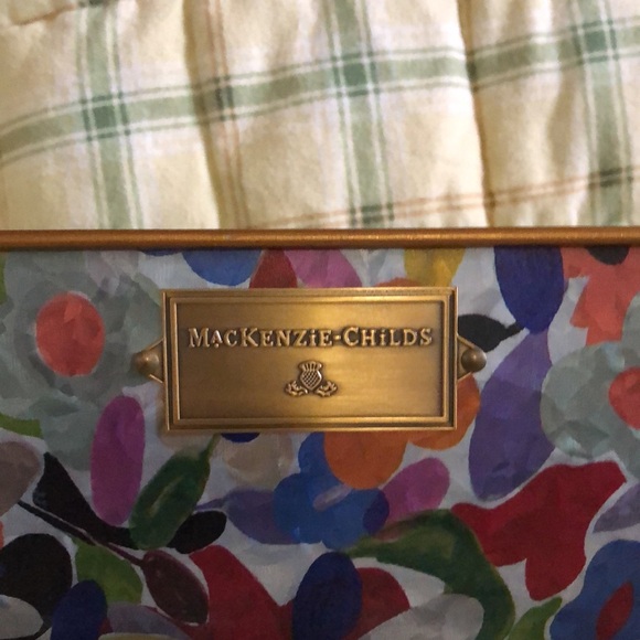 Planter Never used MacKenzie-Childs metal planter flower design - Picture 2 of 6